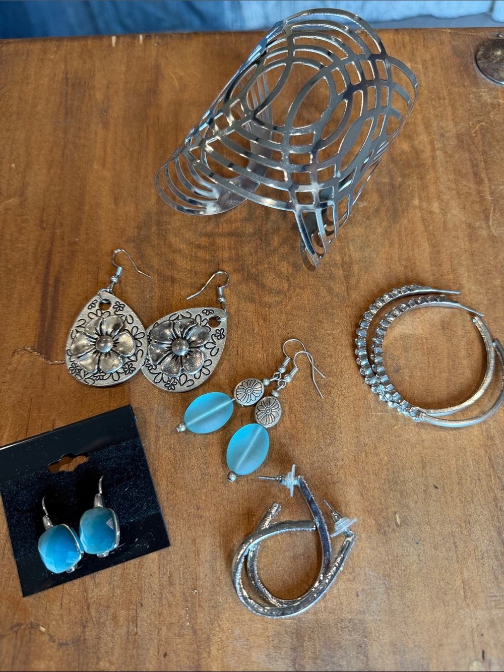 Silver Tone Jewelry Bundle (6pc)